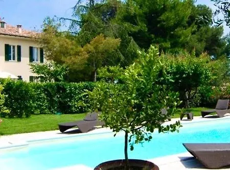Monacelli Bed & Breakfast *