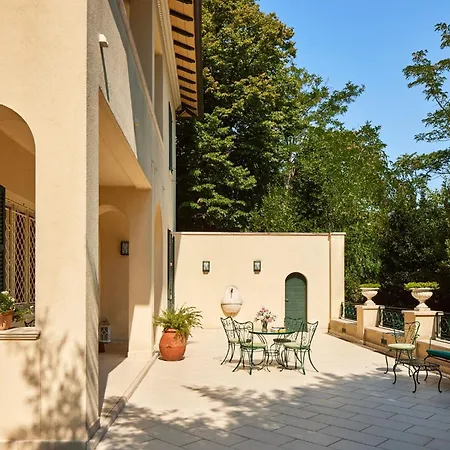 Monacelli לינה וארוחת בוקר