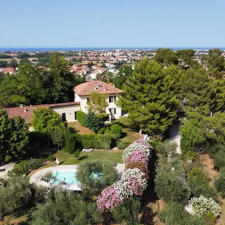 Monacelli Bed and Breakfast Fano