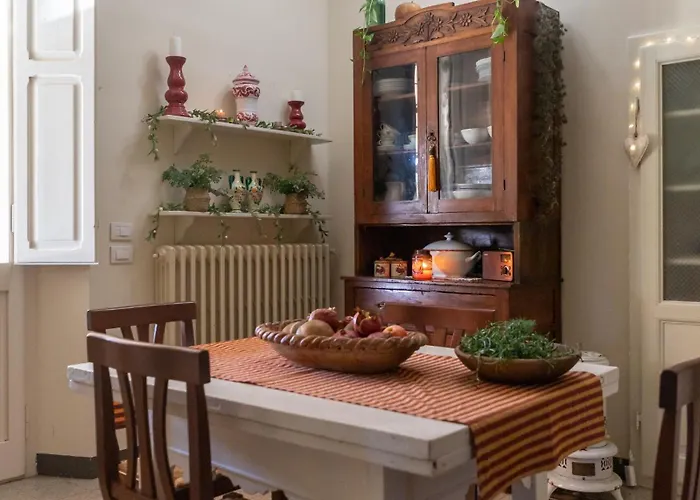 לינה וארוחת בוקר Monacelli *