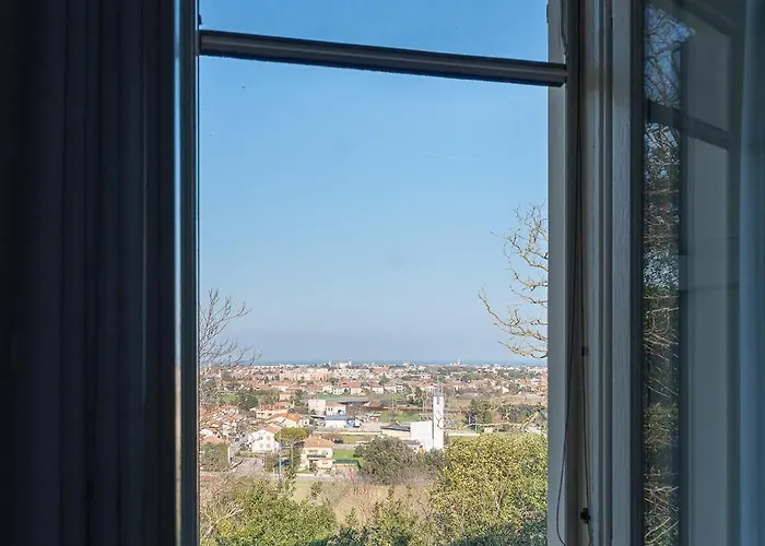 Monacelli לינה וארוחת בוקר פאנו