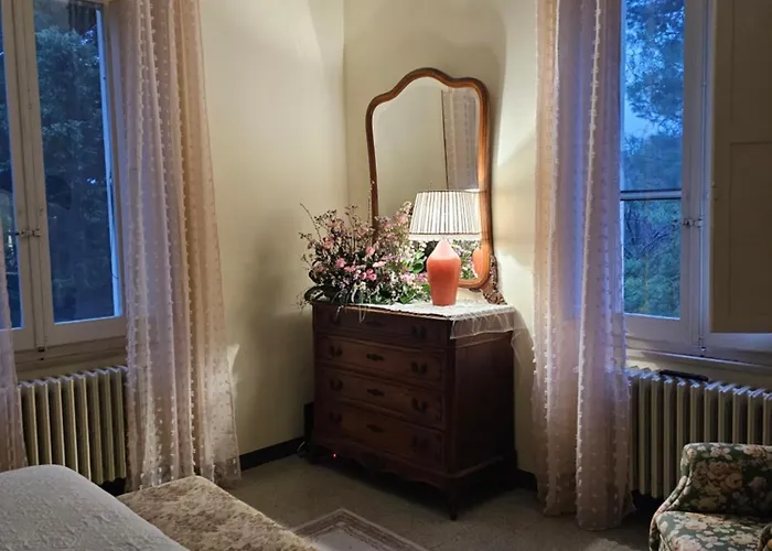 לינה וארוחת בוקר Monacelli פאנו